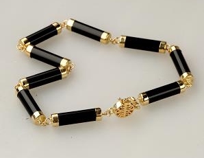 Solid 14K Gold Black Onyx Brecelet