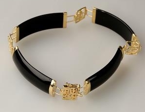 Solid 14K Gold Black Onyx Brecelet
