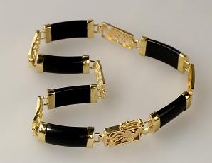 Solid 14K Gold Black Onyx Brecelet