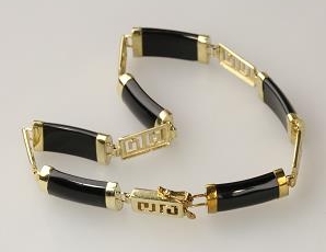 Solid 14K Gold Black Onyx Brecelet