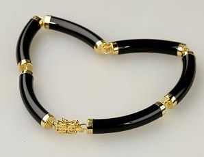 Solid 14K Gold Black Onyx Brecelet