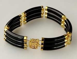 Solid 14K Gold Black Onyx Brecelet