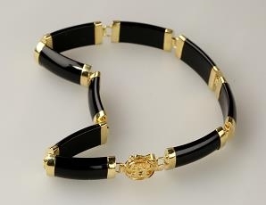 Solid 14K Gold Black Onyx Brecelet