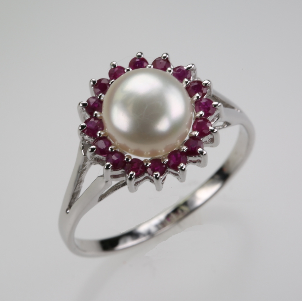 Solid 14K Gold Cultured Pearl Ring