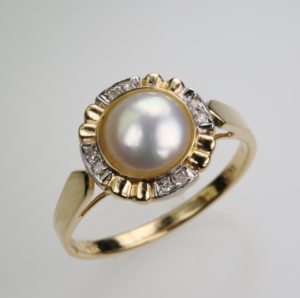 Solid 14K Gold Cultured Pearl Ring