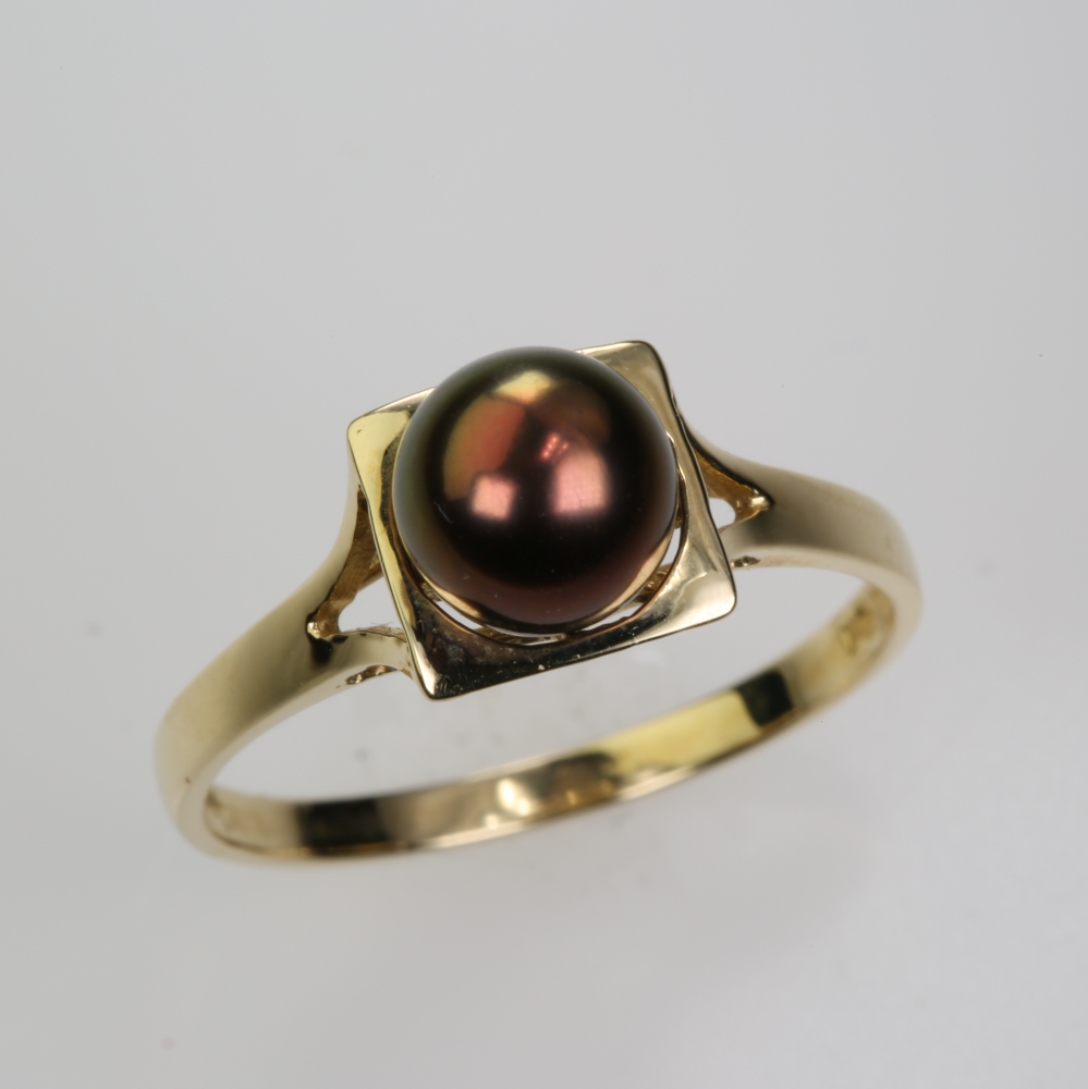 Solid 14K Gold Cultured Pearl Ring