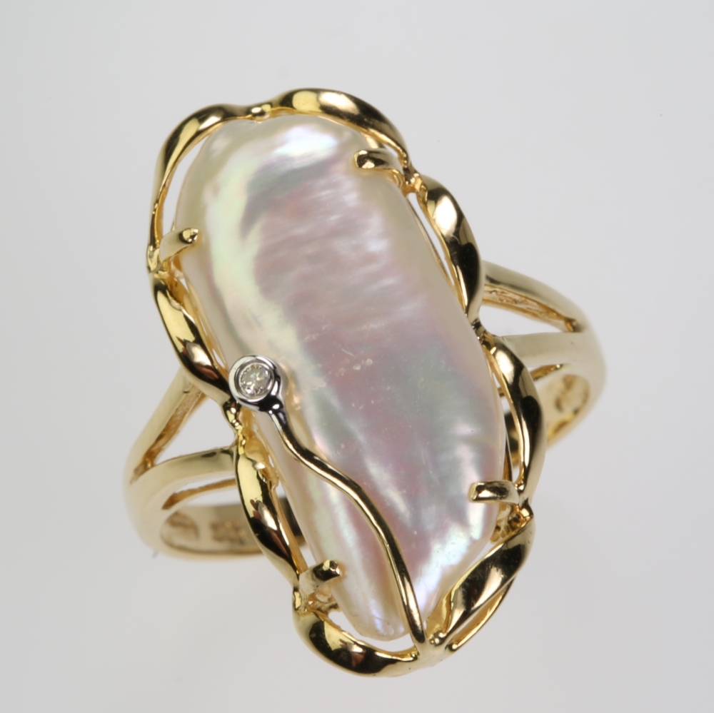 Solid 14K Gold Biwa Pearl Ring