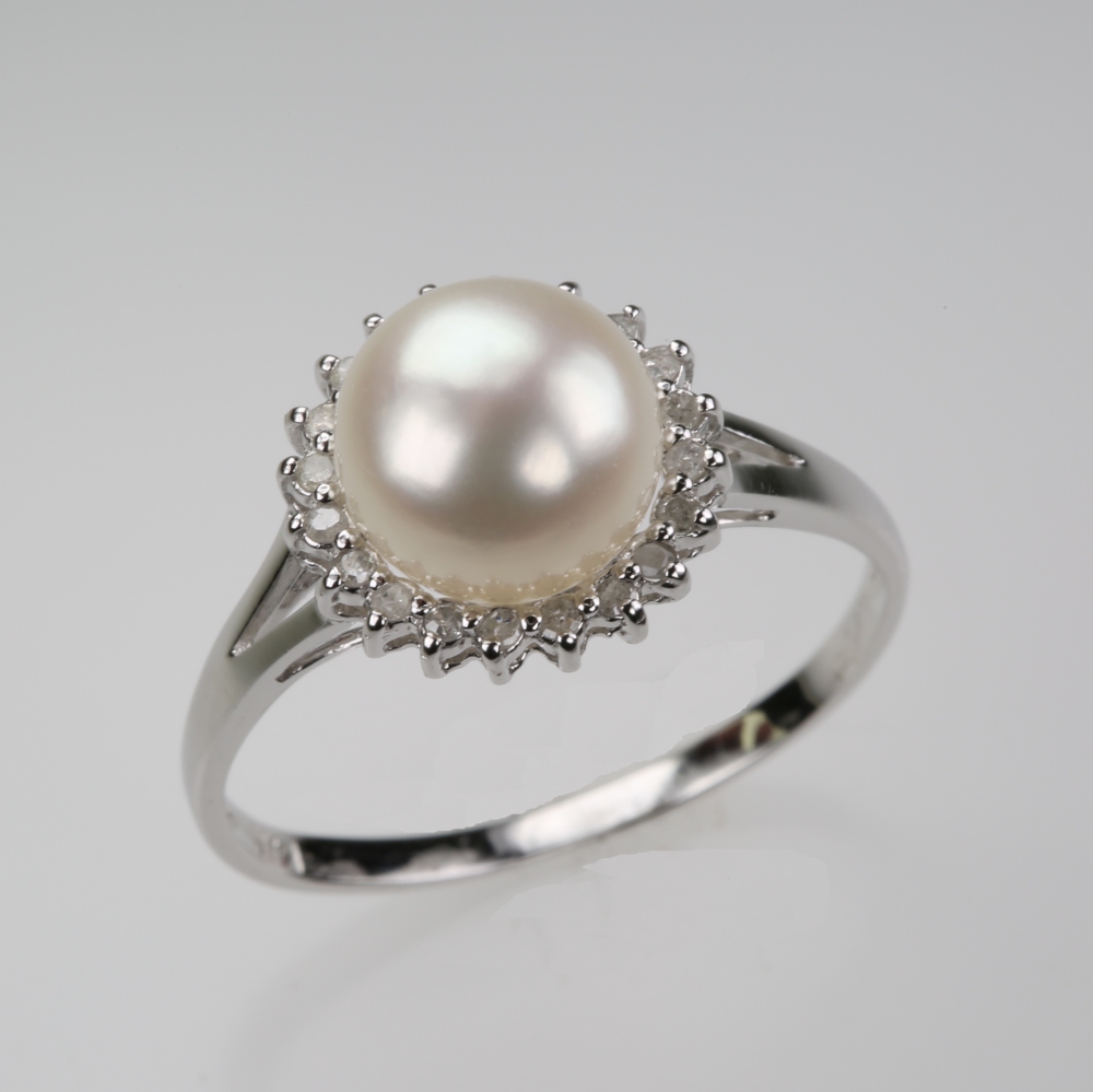 Solid 14K Gold Cultured Pearl Ring