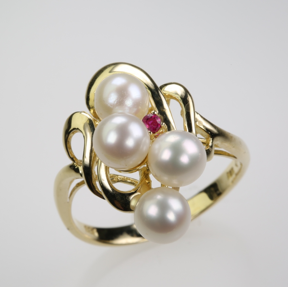 Solid 14K Gold Cultured Pearl Ring
