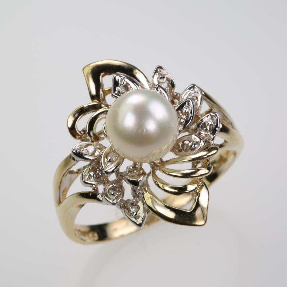 Solid 14K Gold Cultured Pearl Ring