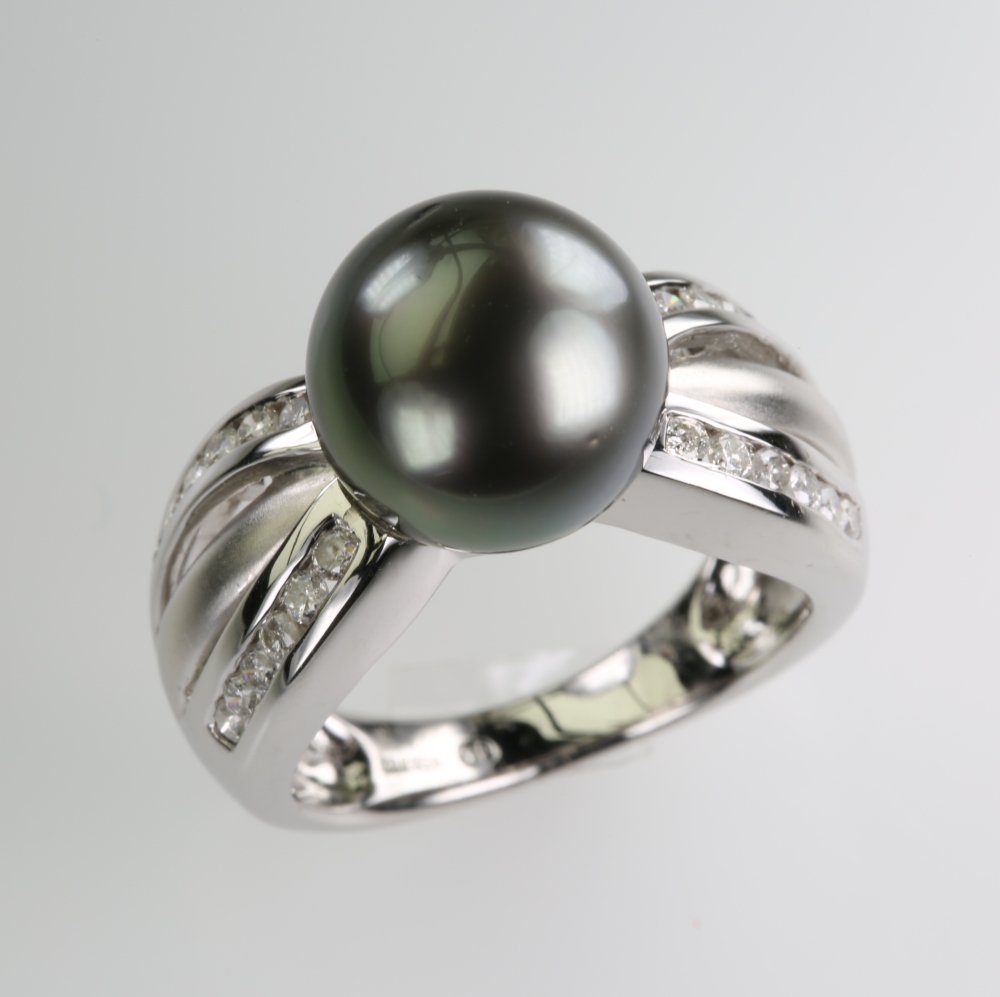 Solid 14K Gold South Sea Pearl Ring