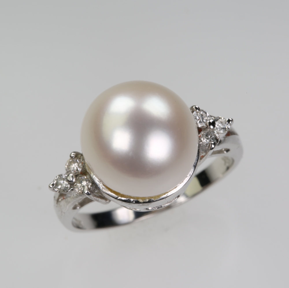 Solid 14K Gold South Sea Pearl Ring