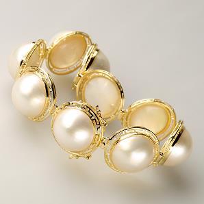 Solid 14K Gold Mabe Pearl Bracelet