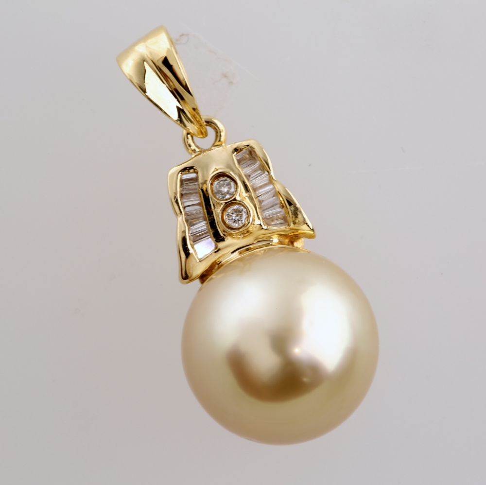 Solid 14K Gold  Golden South Sea Pearl Pendant