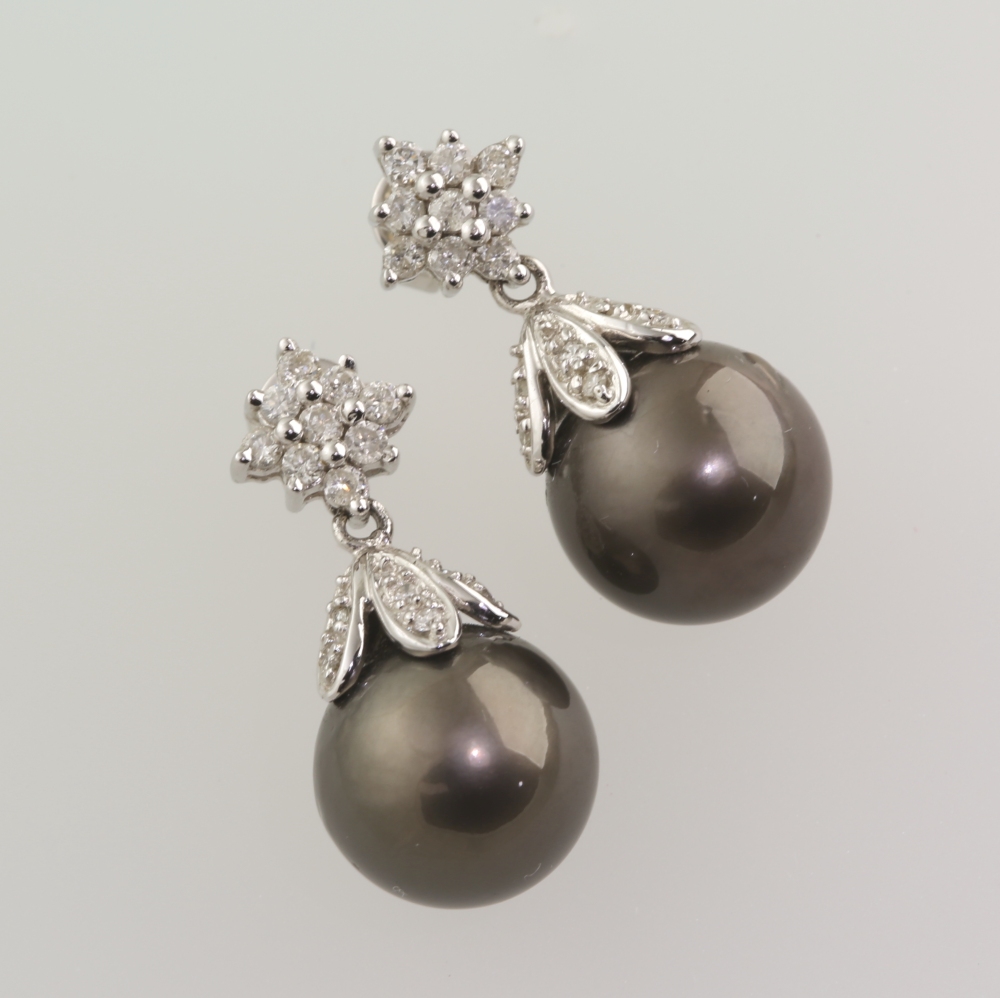 Solid 14K Gold South Sea Pearl Earrings