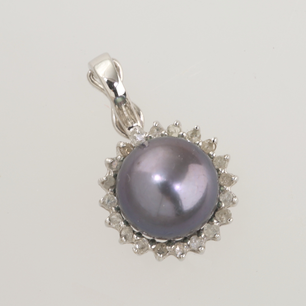 Solid 14K Gold Genuine Pearl Pendant