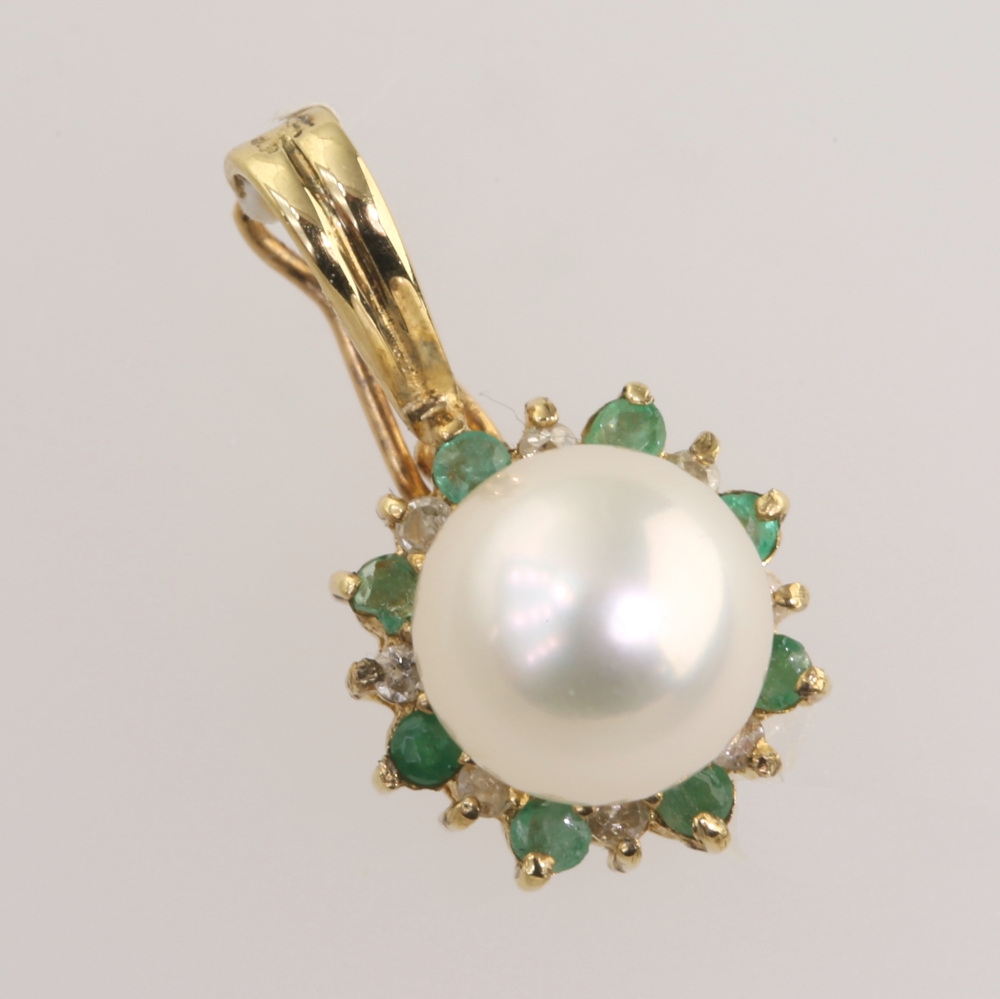 Solid 14K Gold Genuine Pearl Pendant