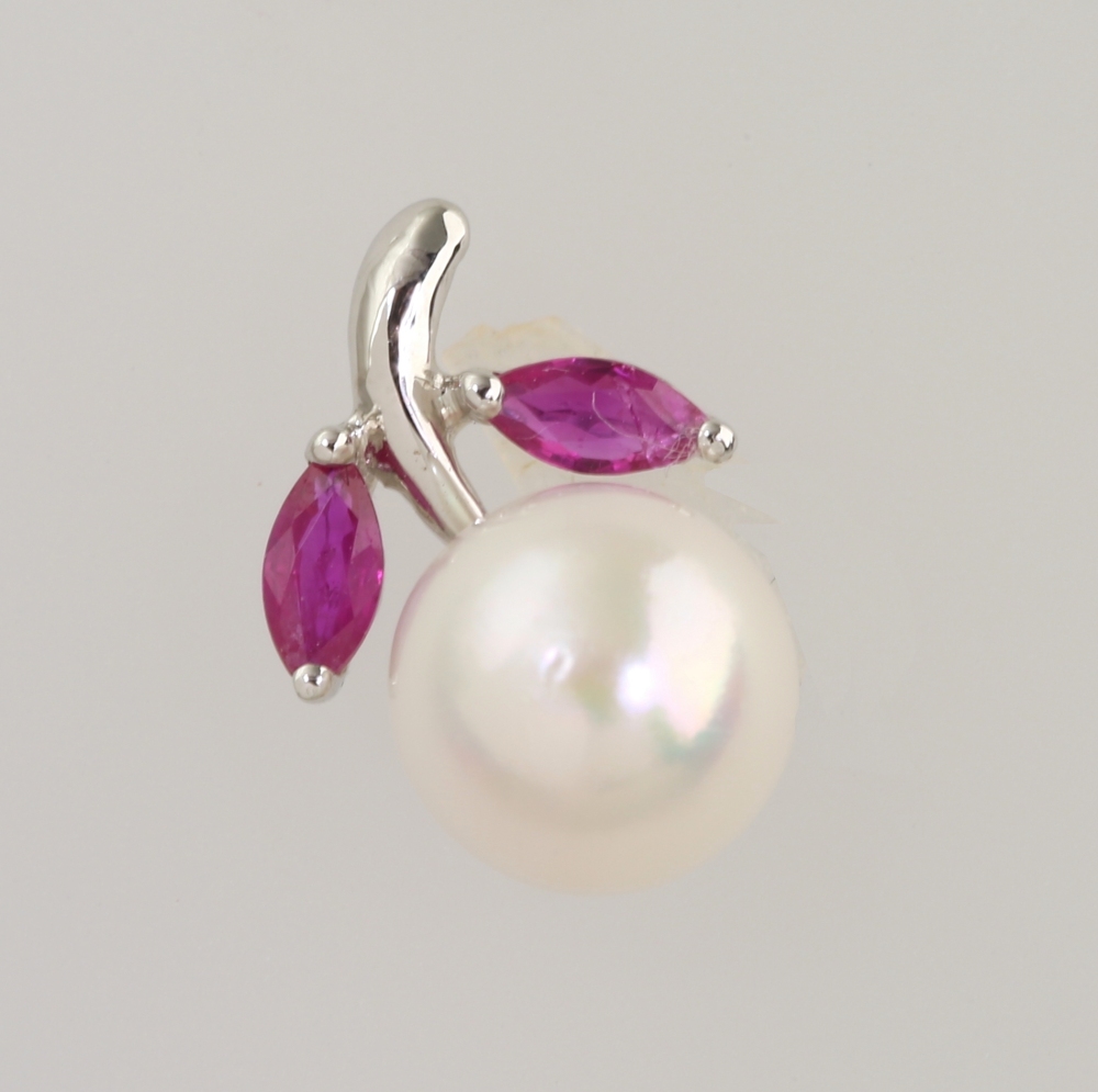 Solid 14K Gold Genuine Pearl Pendant