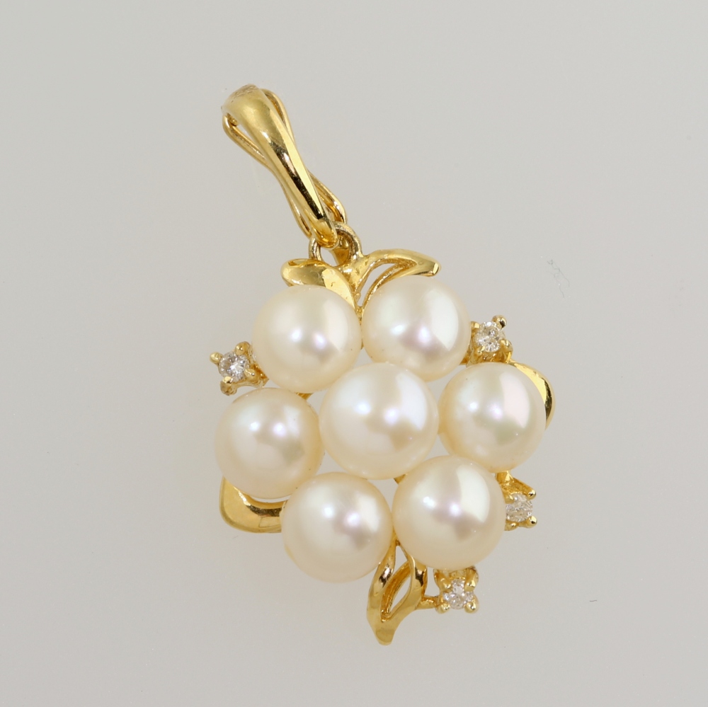 Solid 14K Gold Genuine Pearl Pendant