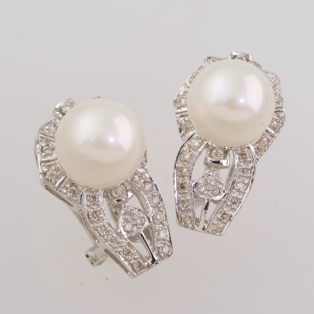 Solid 14K Gold South Sea Pearl Earrings