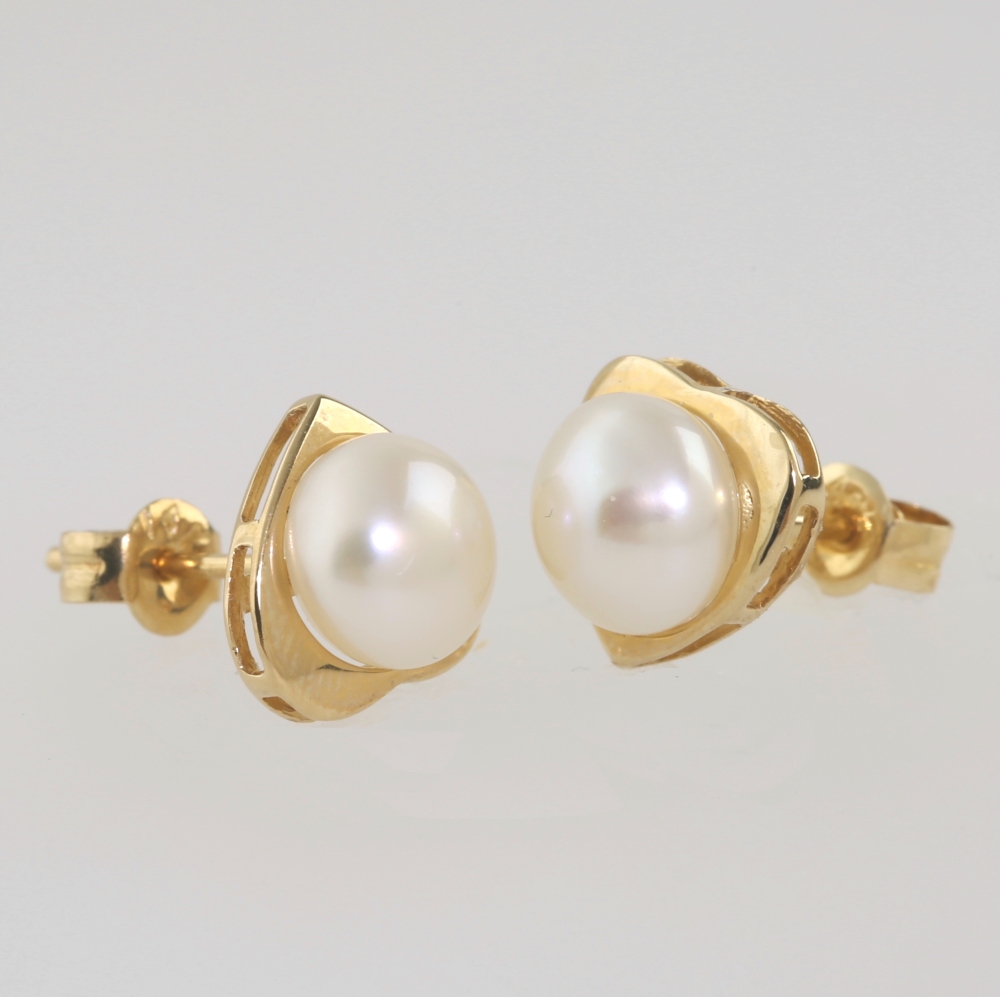 Solid 14K Gold Dangling Cultured Pearl Earrings