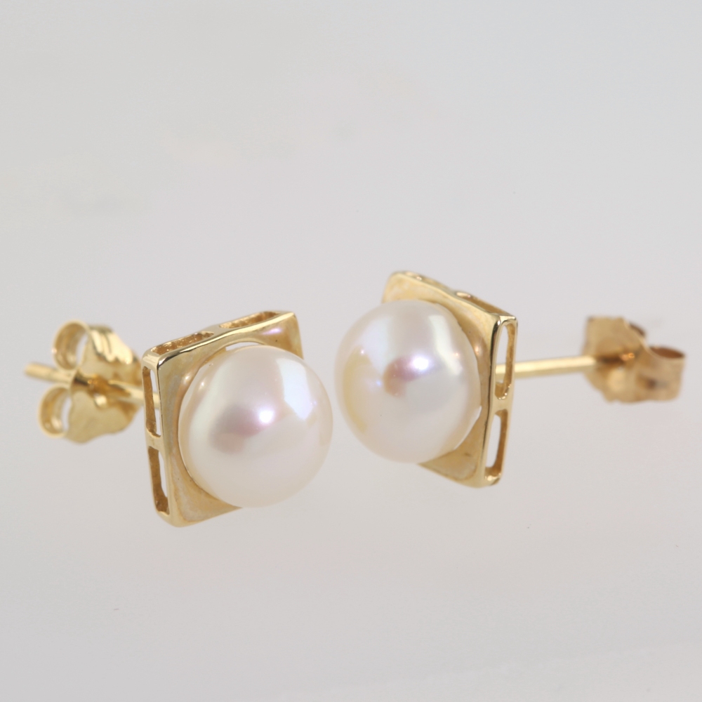 Solid 14K Gold Dangling Cultured Pearl Earrings