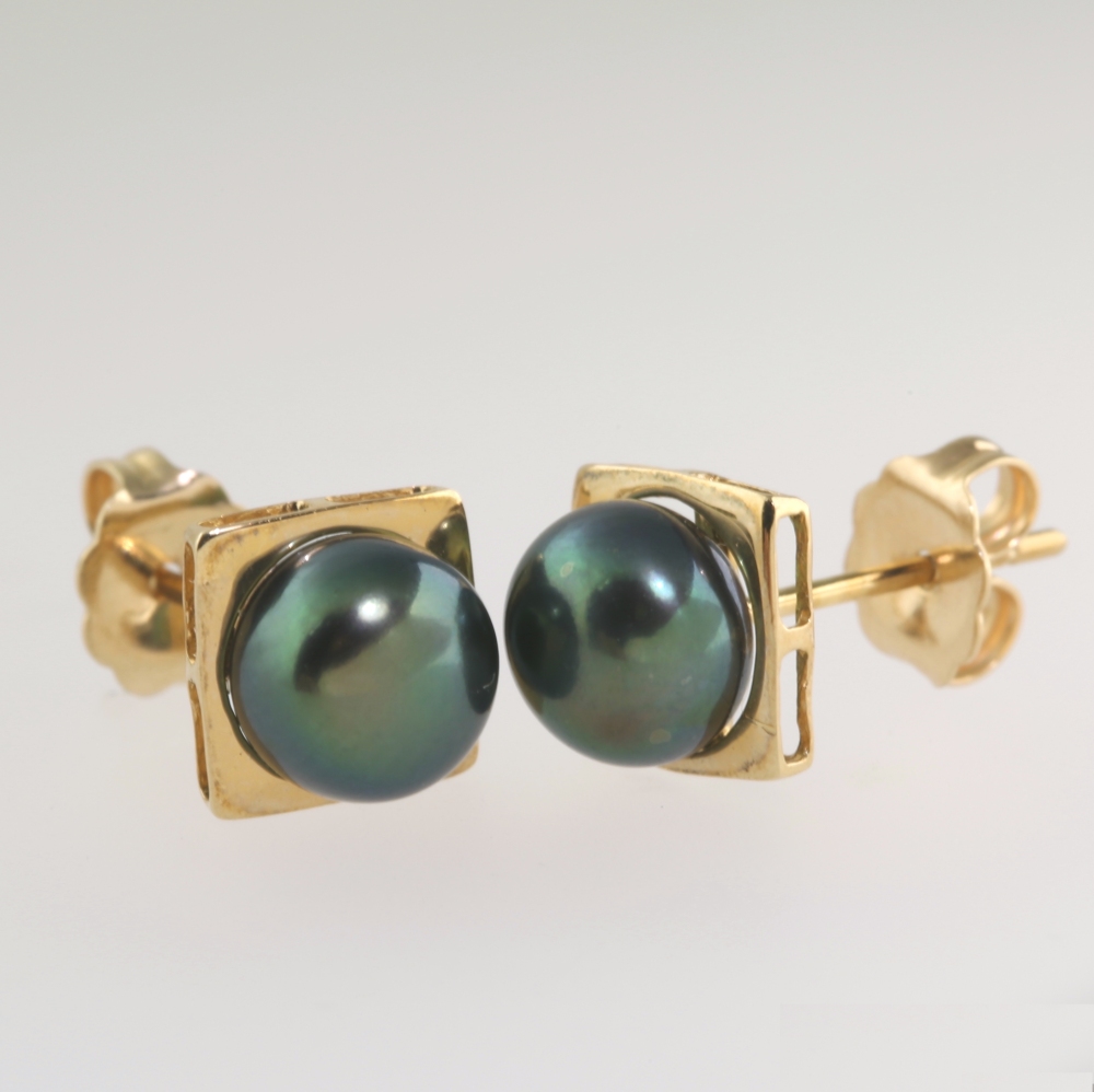 Solid 14K Gold Dangling Cultured Pearl Earrings