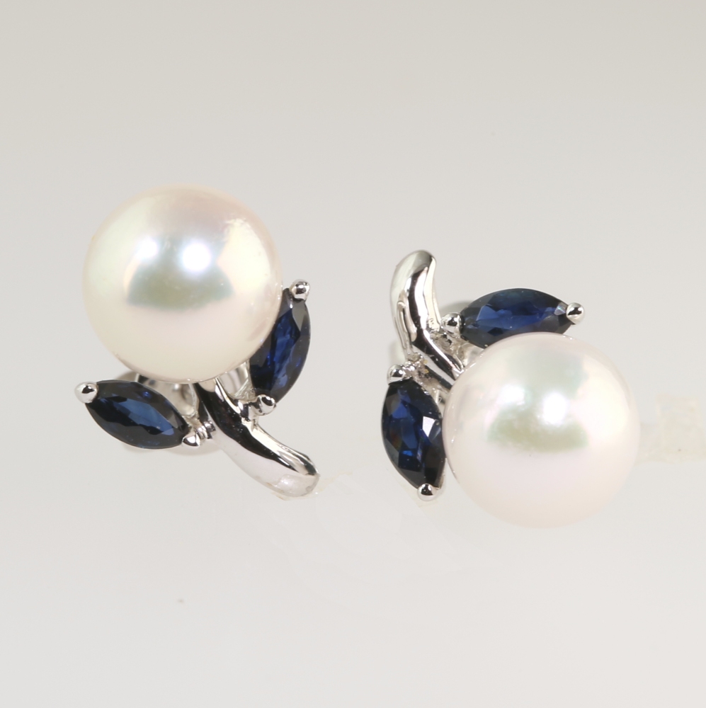 Solid 14K Gold Cultured Pearl Earrings