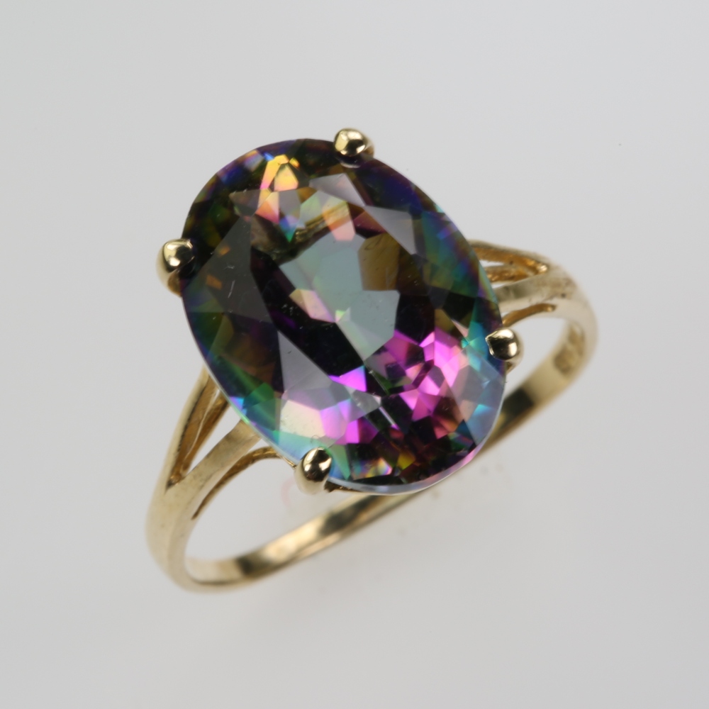 Solid 14 karat Gold Topaz Ring
