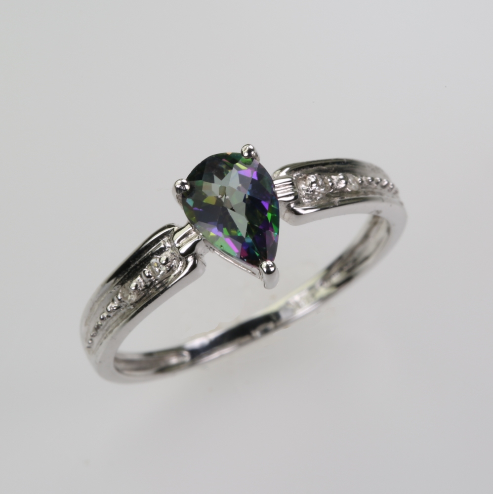 Solid 14 karat Gold Topaz Ring