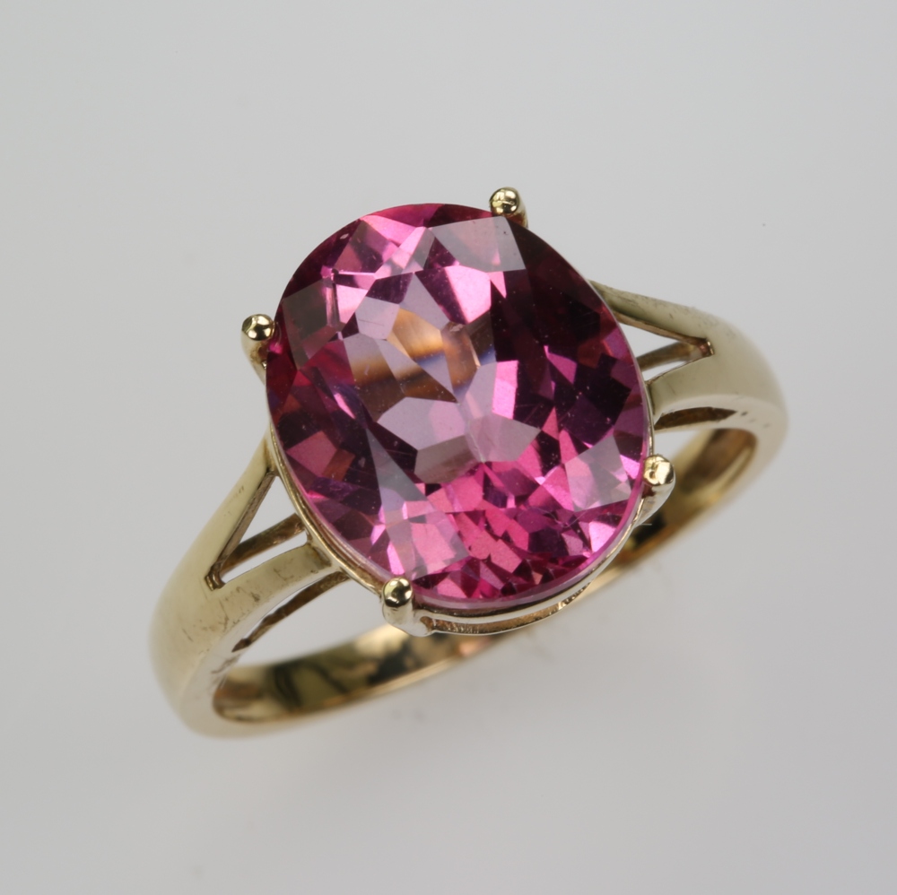 Solid 14 karat Gold Topaz Ring
