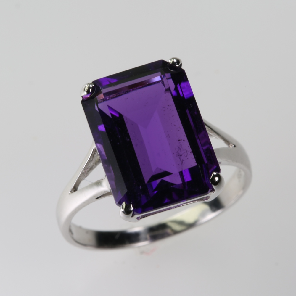 Solid 14K Gold Amethyst Ring