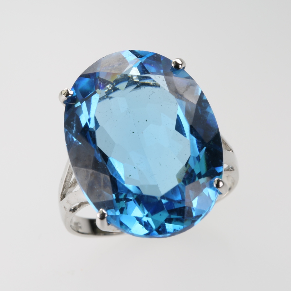 Solid 14 karat Gold Topaz Ring
