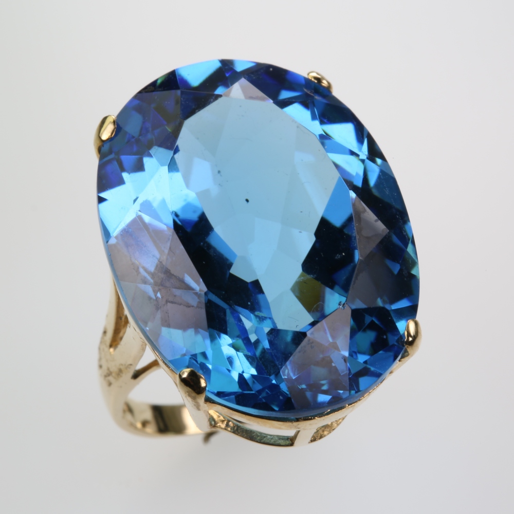 Solid 14 karat Gold Topaz Ring