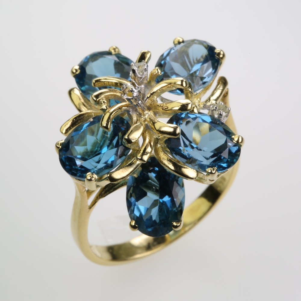 Solid 14 karat Gold Topaz Ring
