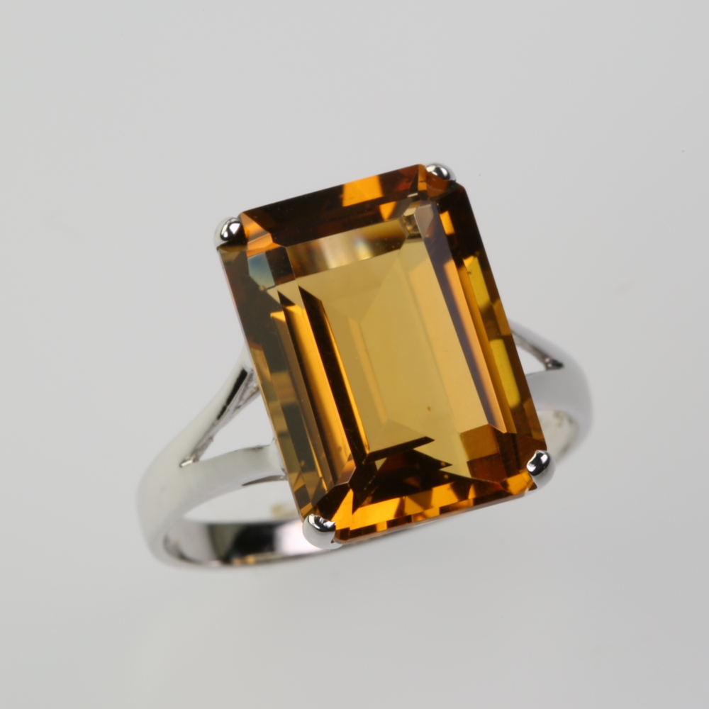 Solid 14 karat Gold Yellow Citrine Ring