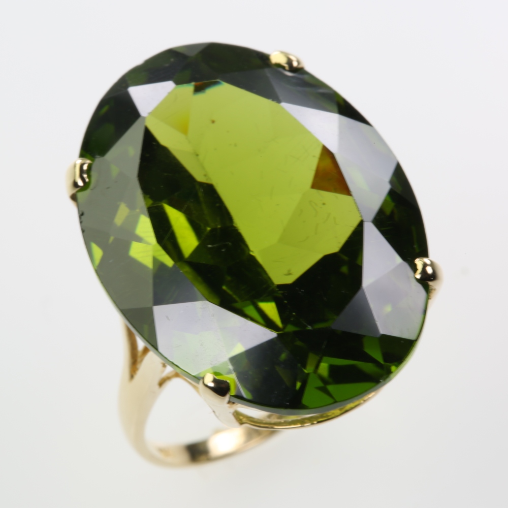 14 Karat Gold Green Peridot Ring