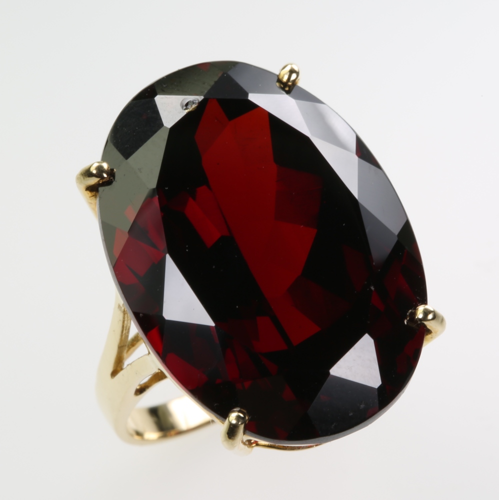 Solid 14 karat Gold Garnet Ring