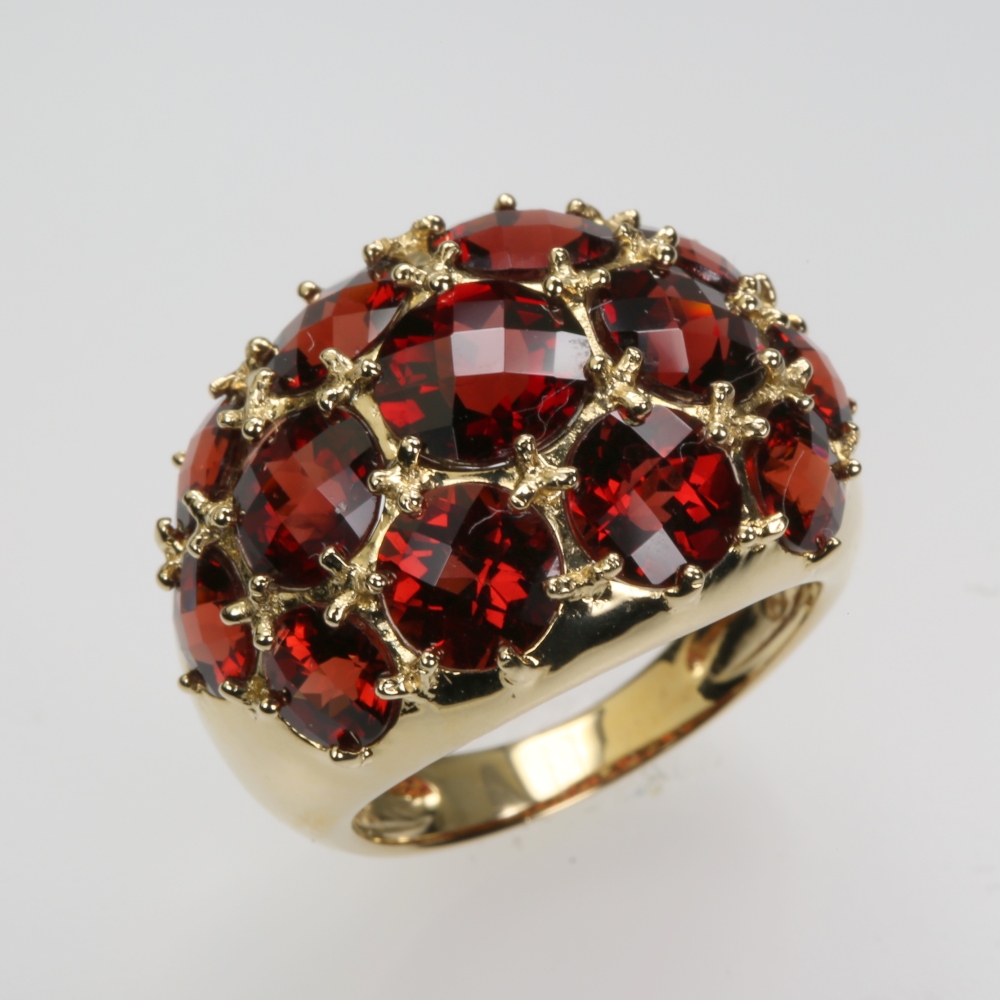 Solid 14 karat Gold Garnet Ring