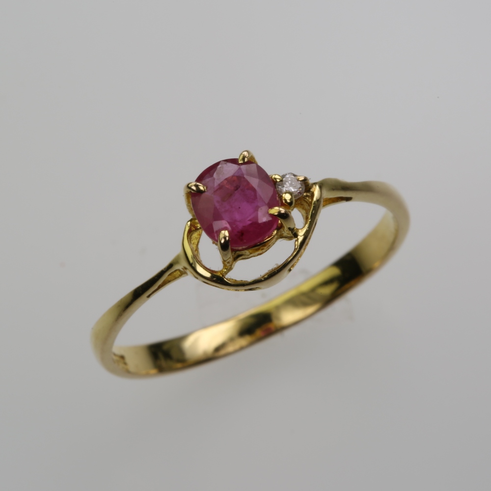 14 Karat Gold Ruby Ring