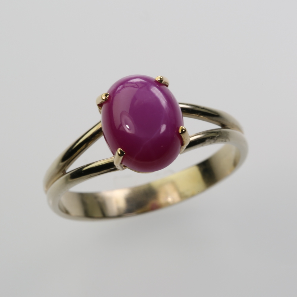 14 Karat Gold Ruby Ring