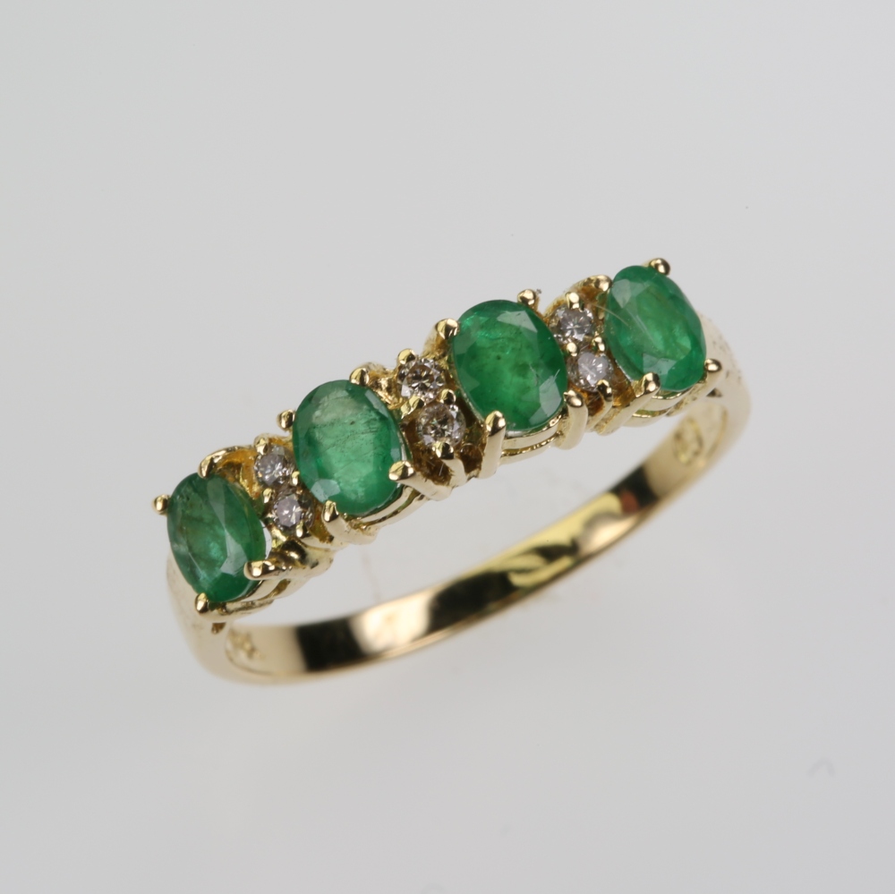 14 Karat Gold Emerald Ring