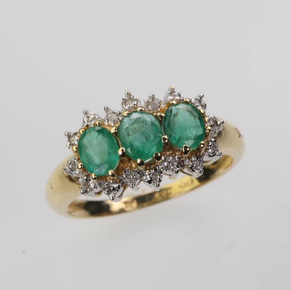14 Karat Gold Emerald Ring