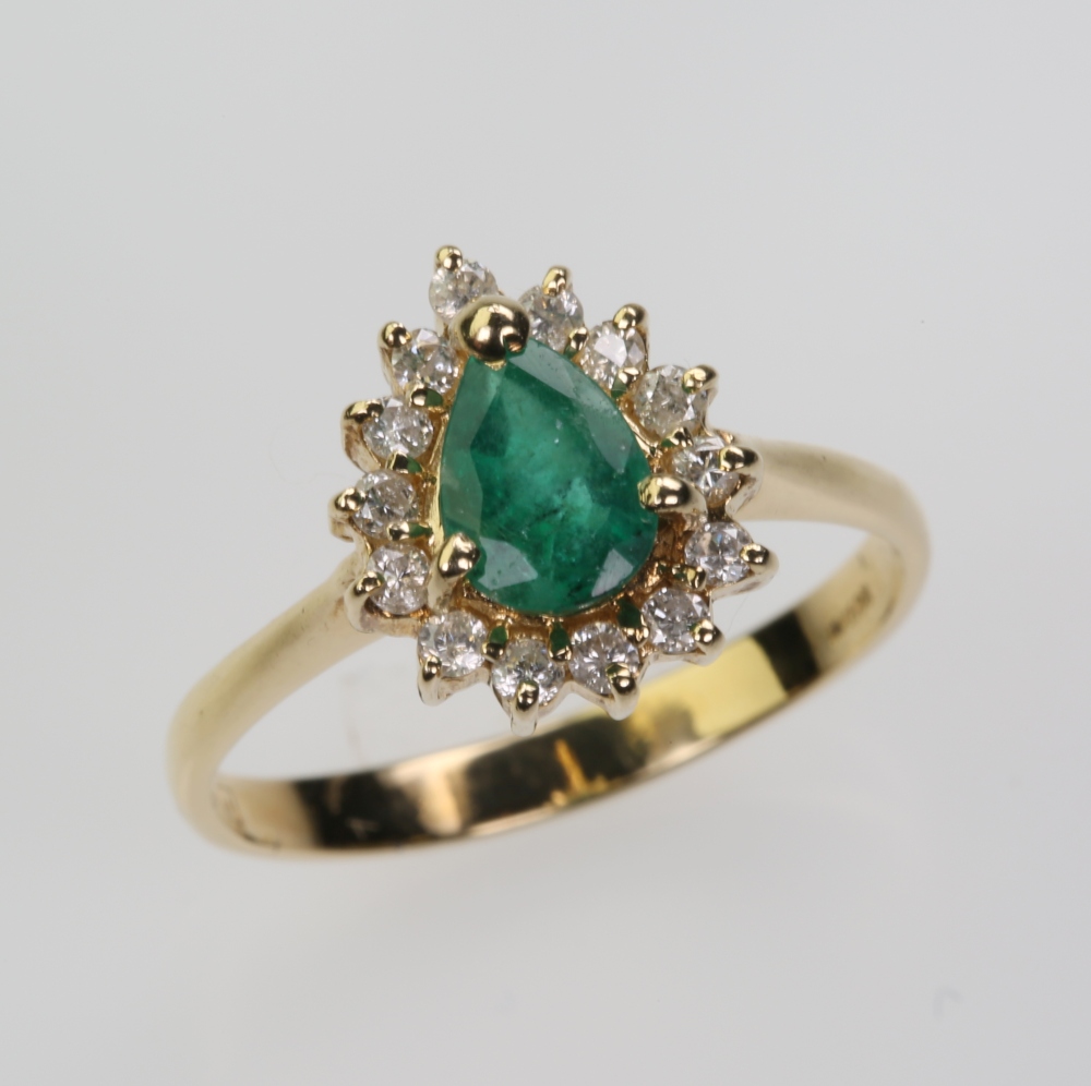 14 Karat Gold Emerald Ring