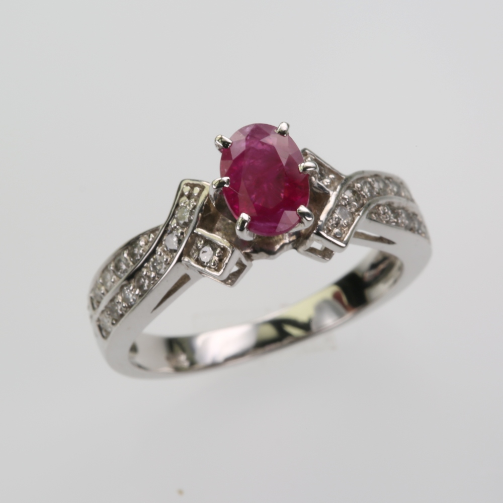 14 Karat Gold Ruby Ring