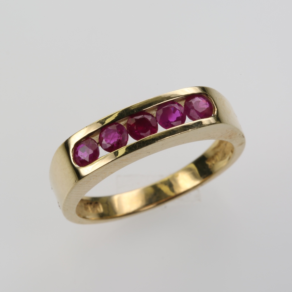 14 Karat Gold Ruby Ring
