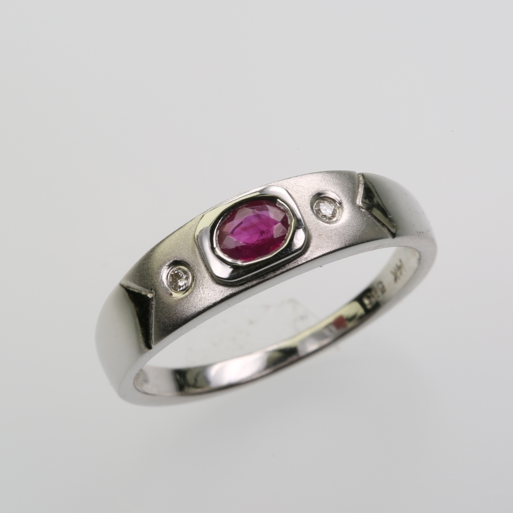 14 Karat Gold Ruby Ring