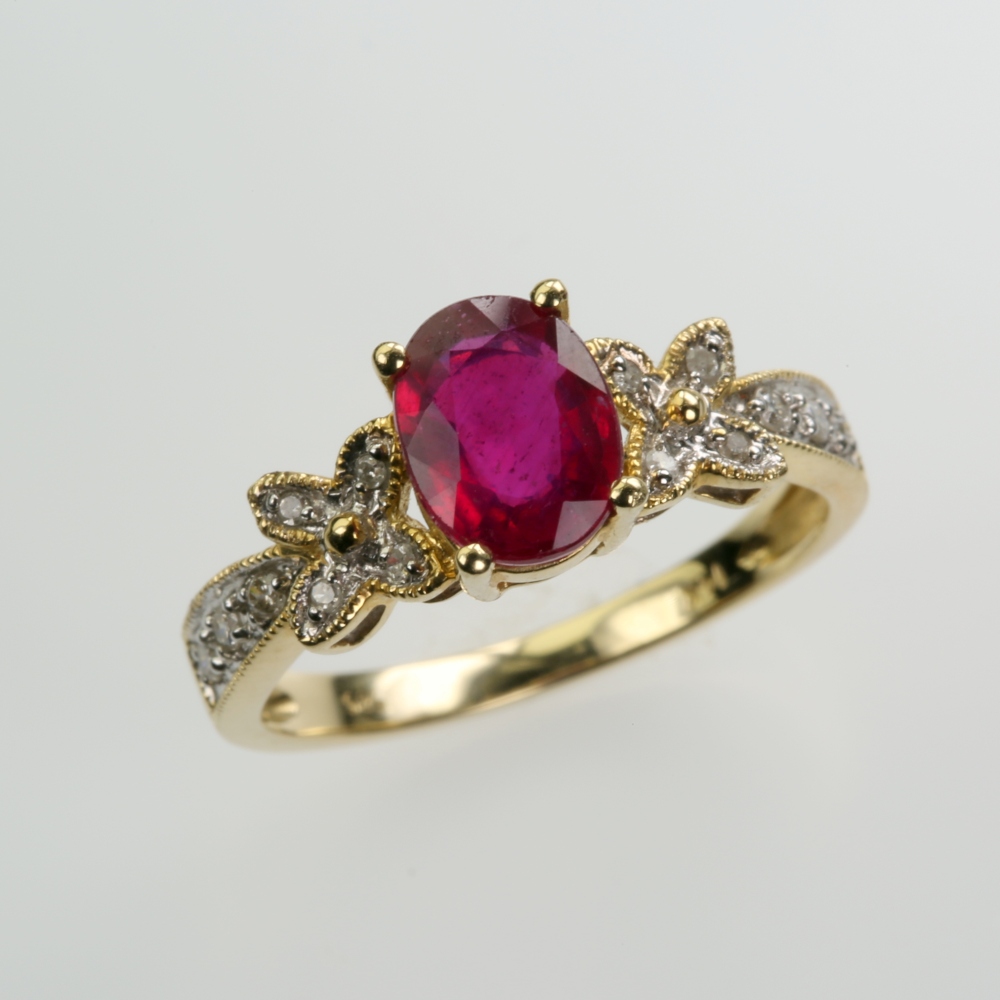 14 Karat Gold Ruby Ring