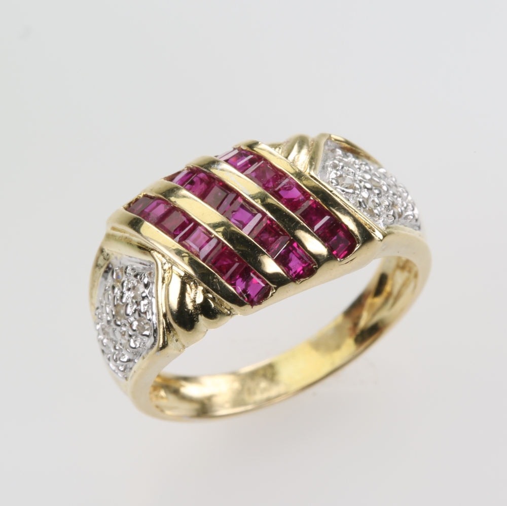 14 Karat Gold Ruby Ring