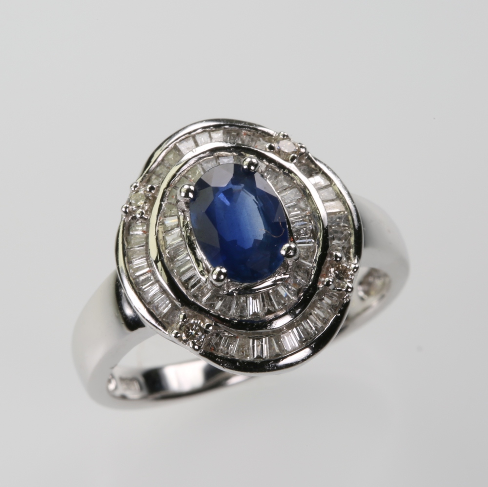 14 Karat Gold Sapphire Ring